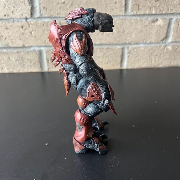 Authentic Microsoft 2012 Halo 6” Alien Monster Action Figure Toy - Picture 6 of 13